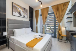 Homey Studio Apartment Perfect for 2 at Azizi Riviera 46
